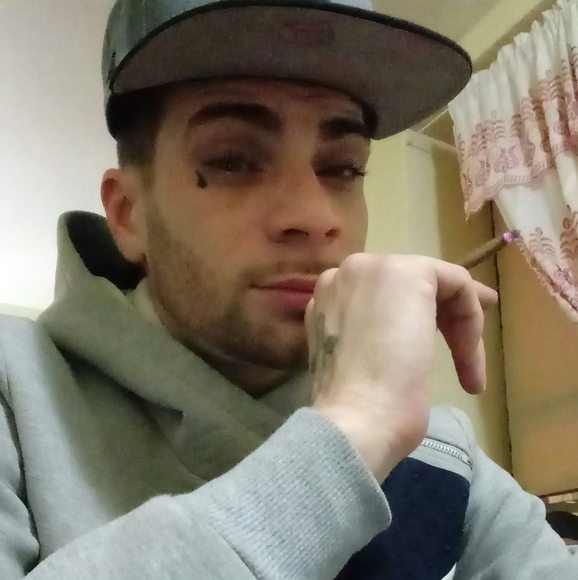 adam_ayala